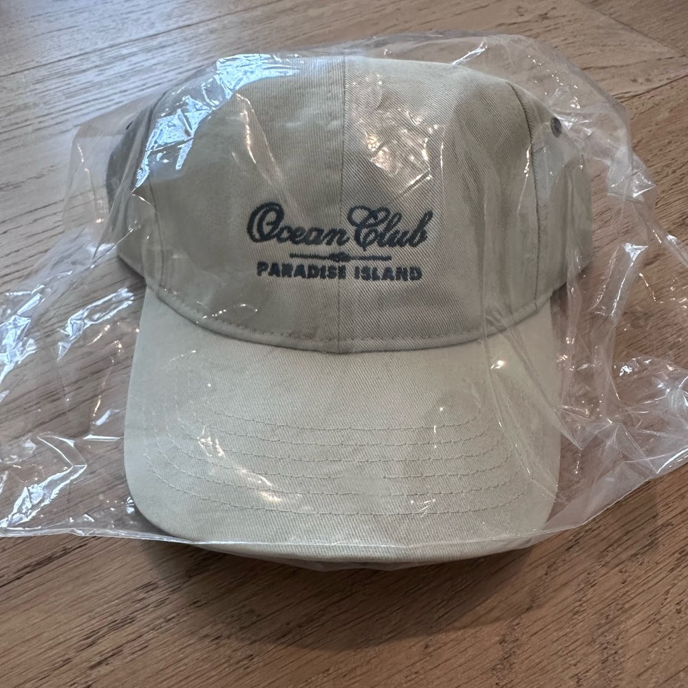 NWT Ocean Club Paradise Island Hat